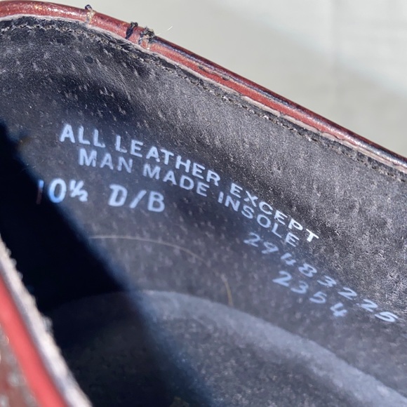 Hanover Classic Men's Oxford Wingtip Shoes in Brown - Picture 8 of 9